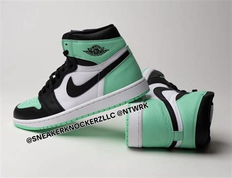 Air Jordan 1 High OG Green Glow DZ5485-130