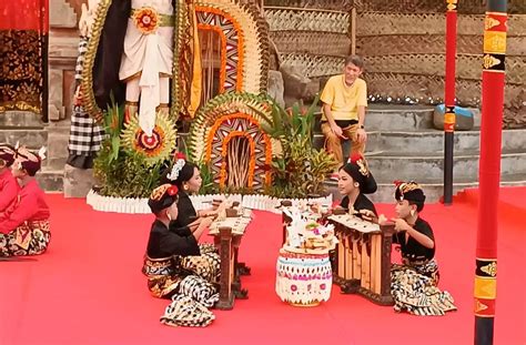 Undang Decak Kagum, Tiga Kabupaten yang Tampil Dalam Lomba Gender ...