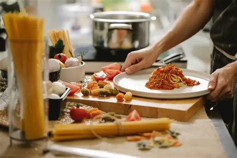 Basics of Food Preparation for Growing Restaurants To Achieve Food Safety