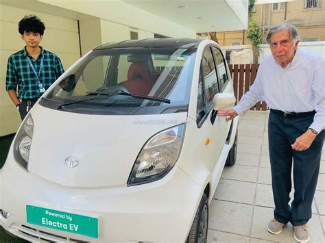 Ratan Tata Arrives At Taj Mumbai In Modified Nano Electric - Netizens ...