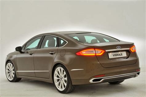 Ford Mondeo Vignale Spy Pictures Review