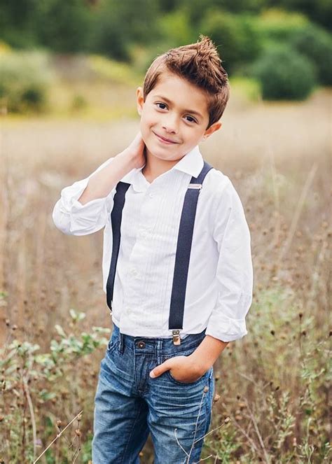 The 25+ best Boy photography poses ideas on Pinterest | Senior boy ...