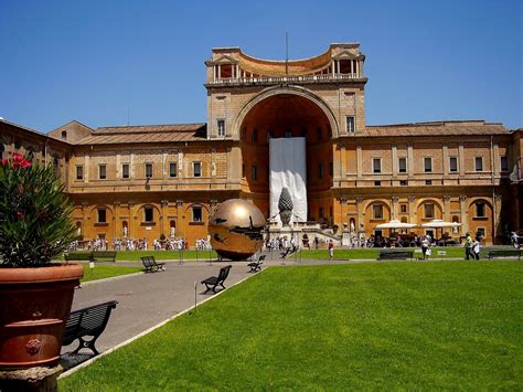 Vatican Museum, One of The Oldest Museums in The World - Traveldigg.com