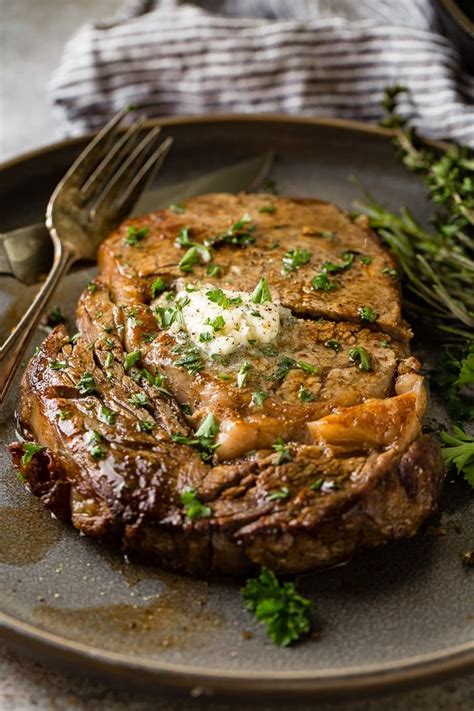 Holy moly. This is one of the best steaks I've ever made at home and I ...