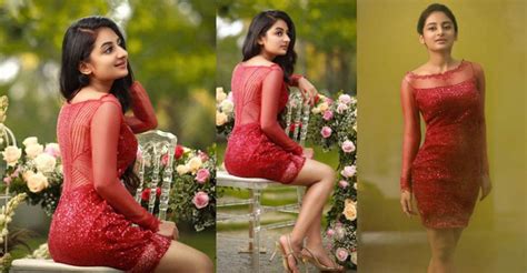 Actress Esther Anil sizzles in glamorous makeover, photoshoot pics go ...