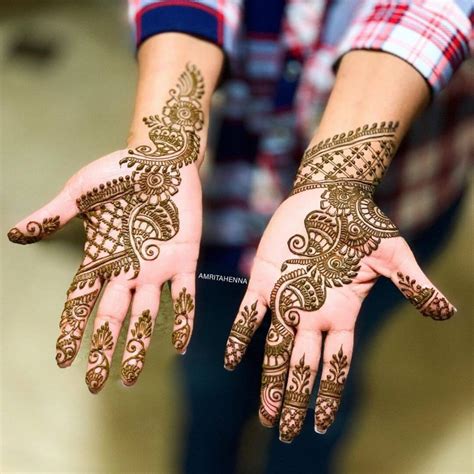 Super Trendy & Unique Arabic Mehendi Designs For Brides!