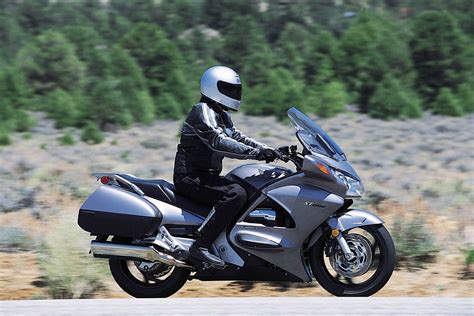 2007 Honda ST1300 Review - Top Speed