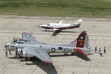 Flying Fortresses grounded pending wing spar inspection - AOPA