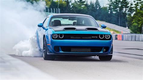 Dodge Challenger SRT Hellcat Redeye review | evo