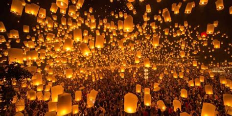 The Yee Peng Festival of Chiang Mai | Light and Luck of Thaliand ...