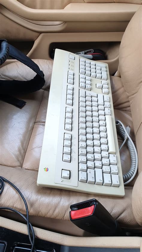 From an old mechanical keyboard to retro computer repairs, part 1