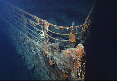 File:Titanic wreck bow.jpg - Wikipedia