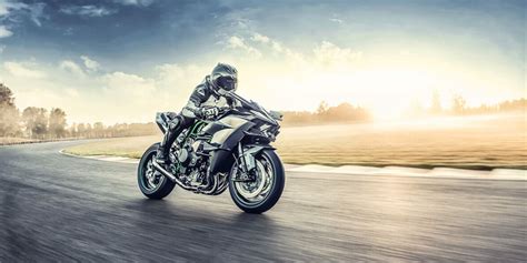 2022 Kawasaki Ninja H2R [Specs, Features, Photos] | wBW