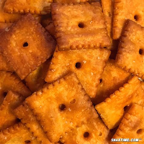 Cheez-It Extra Toasty Crackers: WELL-DONE CHEESE SNACK! – Snaxtime