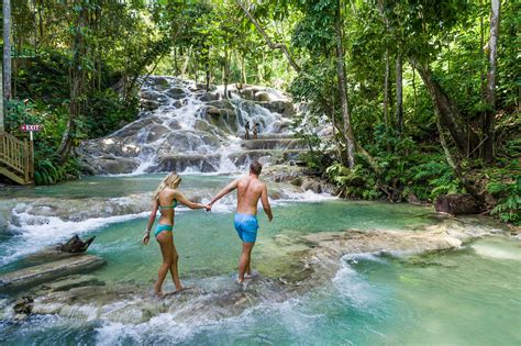 15 Must-See Waterfall Destinations in Jamaica | SANDALS