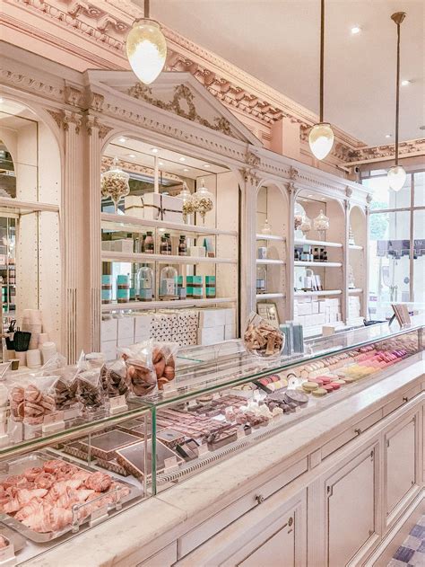 12 of the Cutest Cafes in Paris: The Most Instagrammable Parisian Cafes ...