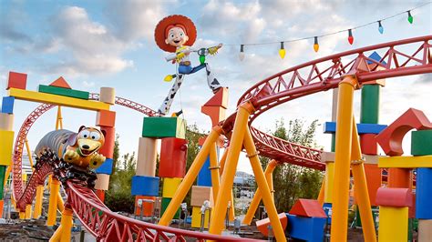 Ride Along With Slinky Dog Dash at Toy Story Land at Disney’s Hollywood ...