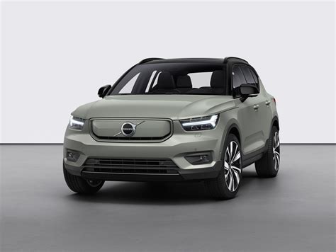 Volvo XC40 Recharge P8 AWD in Sage Green - Volvo Cars Global Media Newsroom