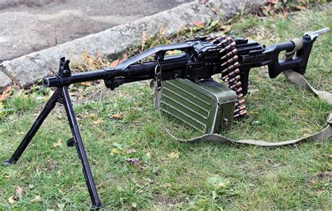 Thanks to Ammo Backpacks, Russia’s PKM Will Never Stop Shooting | The ...