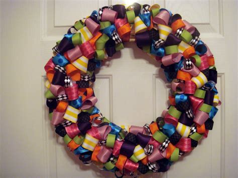 Kandy Blue Crafts: Ribbon Wreaths!