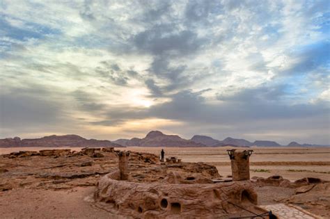 530+ Wadi Rum Sunrise Stock Photos, Pictures & Royalty-Free Images - iStock