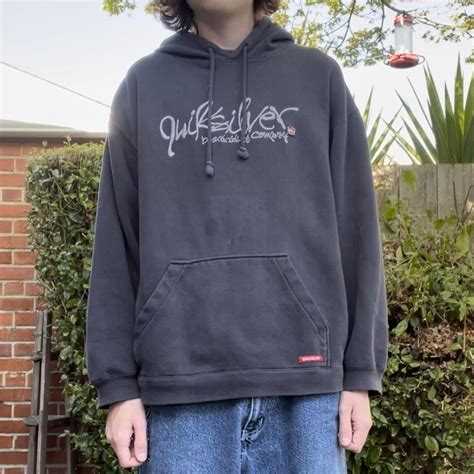 Quiksilver Men's Black Hoodie | Depop