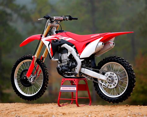 2017 Honda CRF450R - Dirt Bike Test