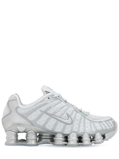 Nike Shox Total Sneakers in Platinum (White) - Lyst