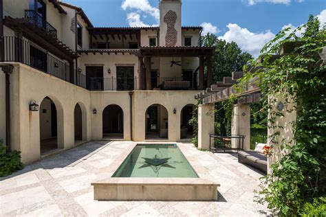 This 7,000-square-foot Tuscan villa looks like something straight out ...