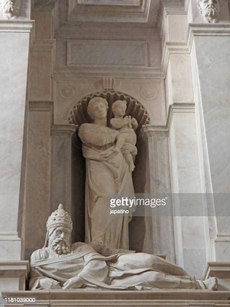 56 Tomb Of Pope Julius Ii Stock Photos, High-Res Pictures, and Images ...