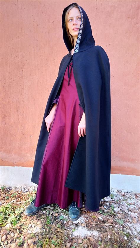 Black Long Cape With Hood Lined With Red Cape Diem Lace - Etsy