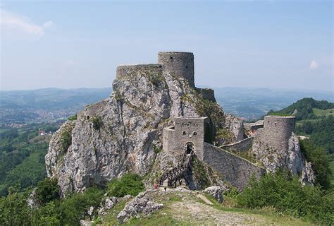 Srebrenik Fortress - Ermak Travel Guide