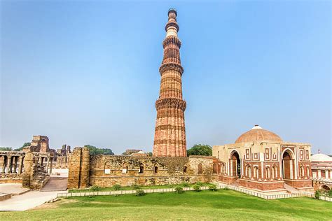 Qutub Minar Delhi India Photograph by Mlenny - Fine Art America