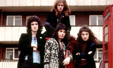 Queen - British Arena Rock Legends | uDiscover Music