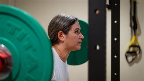 How Weight Lifting Can Help Heal Trauma - The New York Times