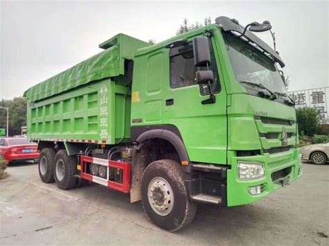 Green 10 Wheel RHD 20 Ton Dump Truck SINOTRUK Brand With German ZF8118 ...