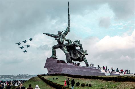 6 of the best Russian war memorials - Russia Beyond