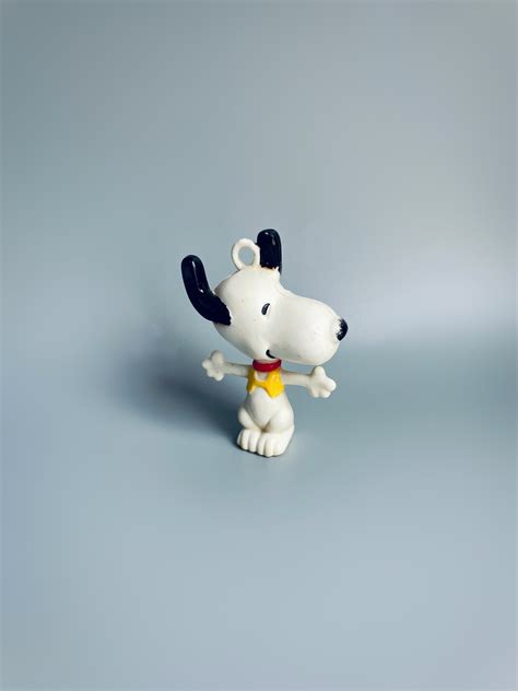 Vintage Snoopy Pendant Old Snoopy Ornament Plastic Small - Etsy