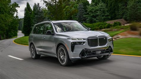 2023 BMW X7 ファースト ドライブ レビュー: 長生きする「ザ ソブリン」 - JP NewsS