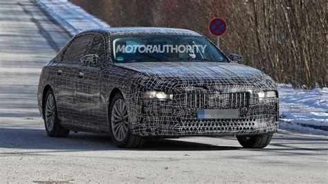 2023 BMW i7 spy shots: Next-gen 7-Series' electric version spotted