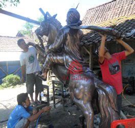 Patung Diponegoro Tembaga | Kerajinan Patung Diponegoro Tembaga