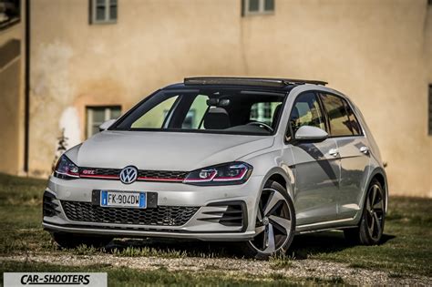 Volkswagen Golf GTI Performance: La Reine du Compact Sportif! - Essai