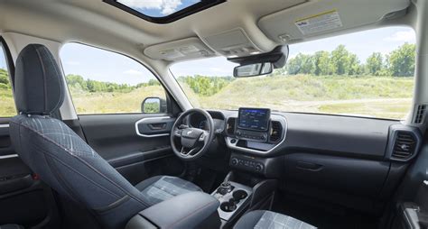 Ford Bronco Heritage Edition (2023) - Interior - picture 23 of 32