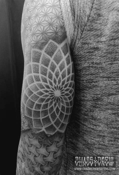 Dotwork pattern sleeve – Tattoo Studio München | CHAOS CREW ...