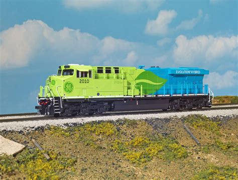 MTH HO scale GE ES44AC diesel locomotive | ModelRailroader.com