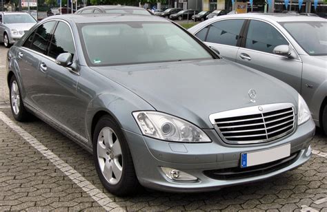 Mercedes-Benz S-Class