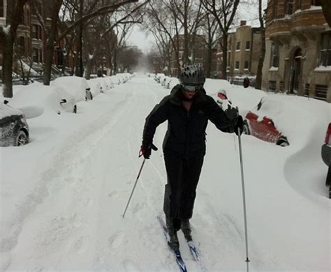 5 Worst Blizzards in Chicago-Area History (with Awesome 1967 Newsreel ...