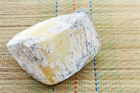 Why Does Cheese Go Moldy in the Fridge? – topfoodinfo.com