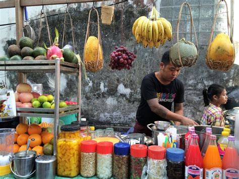 Street Food in Yangon - CHICINITIE