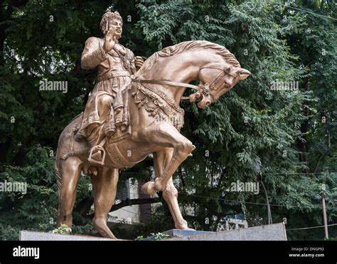 Statue of Sri Basavanna in Bengaluru Stock Photo - Alamy